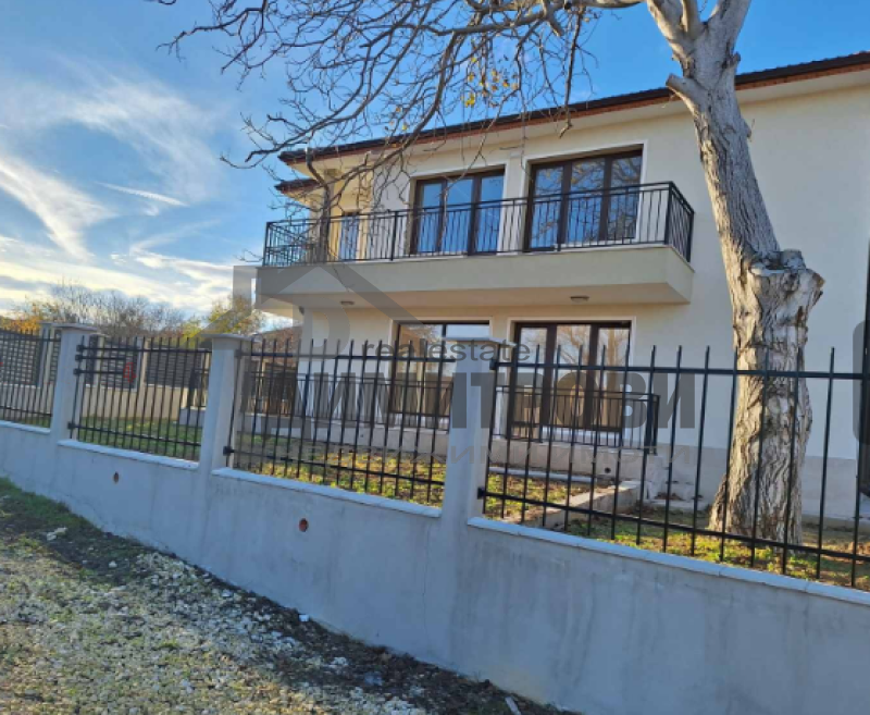 Продава КЪЩА град Варна,…