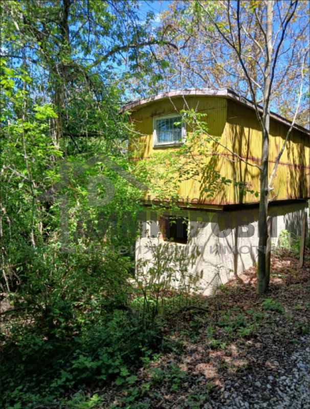 Продава парцел 670кв.м…