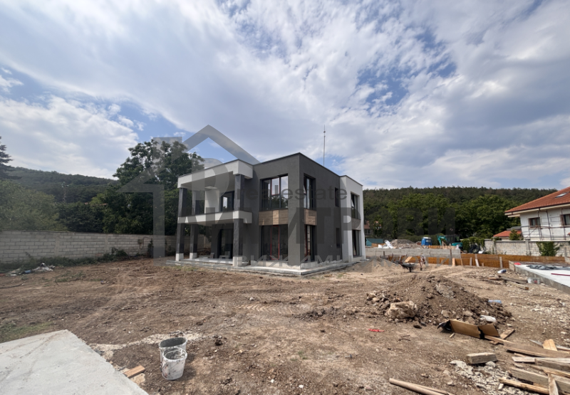 Къща м-ст Ман.Рид