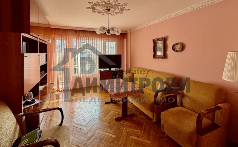 Четиристаен апартамент…