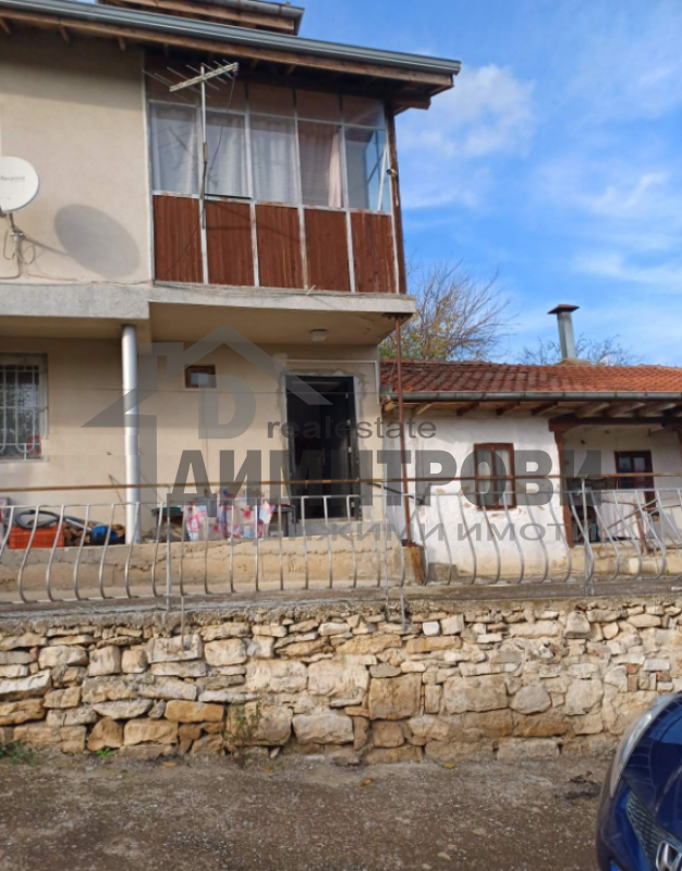 Продава КЪЩА област…